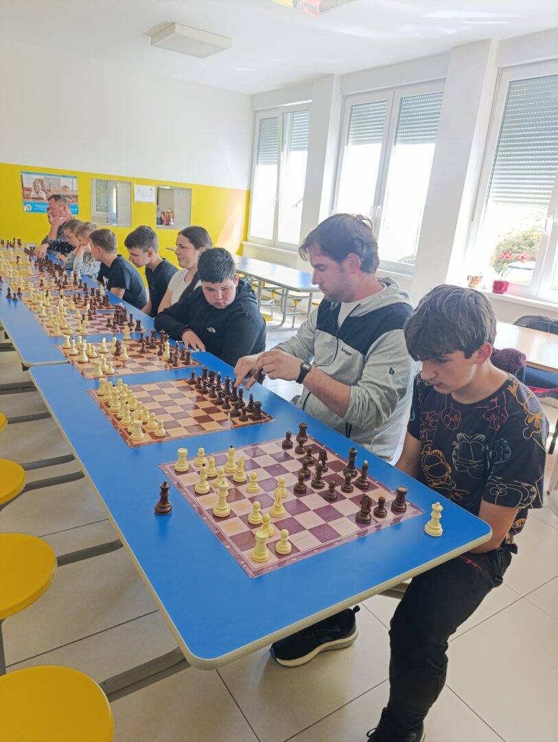 a4e0df0d-62d3-4def-b87d-eee45f574fc1